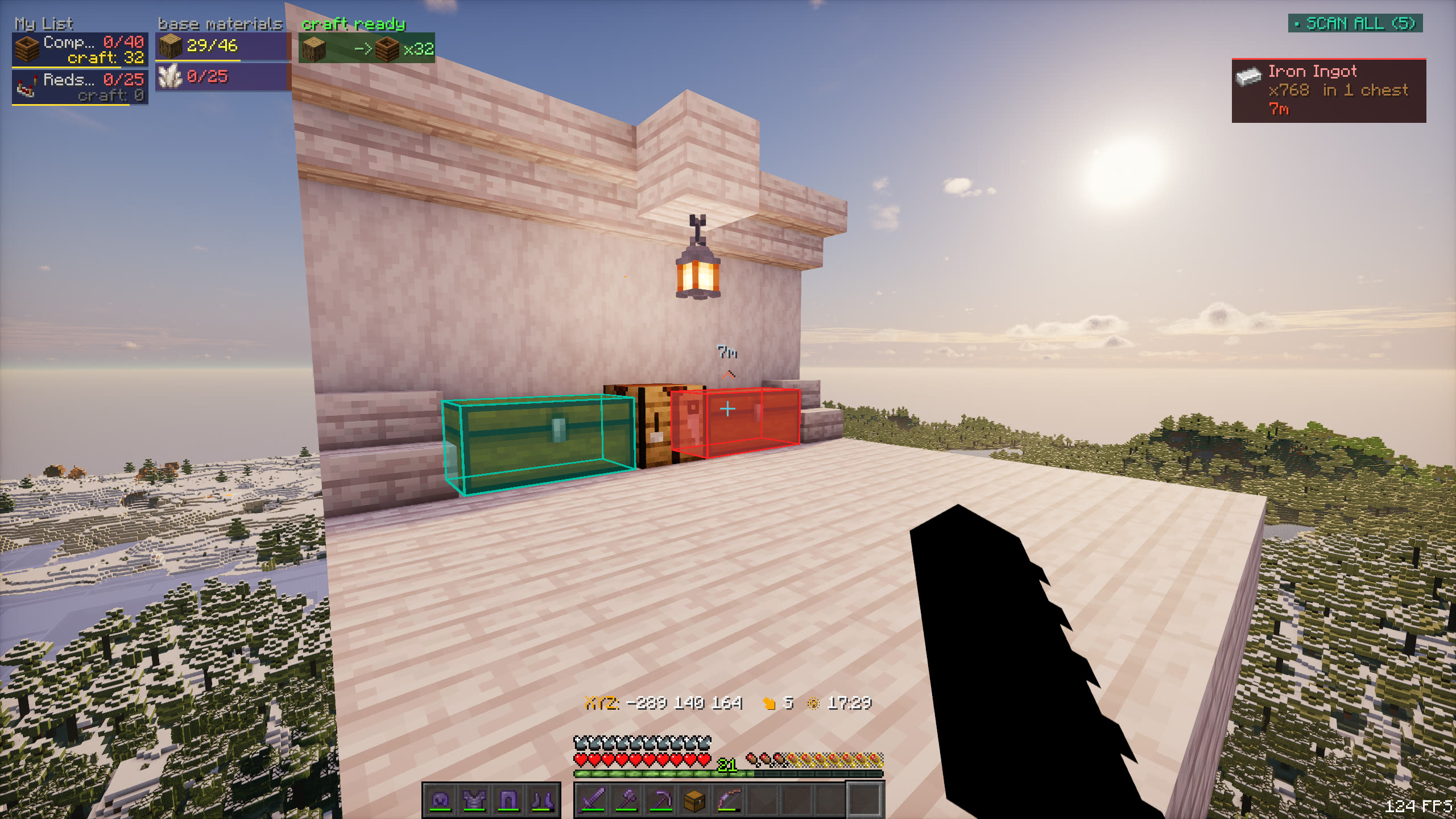 Chest finder with glowing highlight on tracked containers